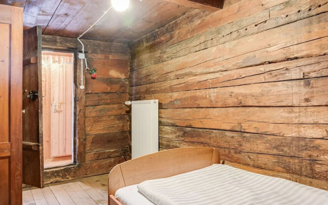 Chalet in Matrei Near Ski Lift & Bus