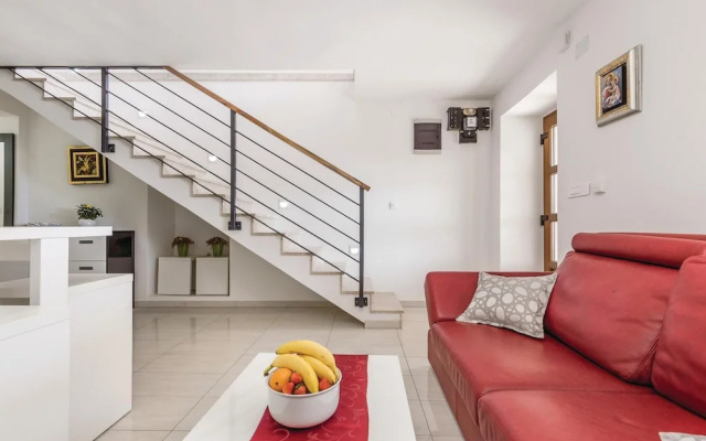 Awesome Home in Barbat with Hot Tub, WiFi, 4 Bedrooms