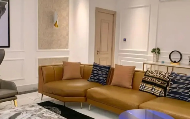 Sujimoto Residences - The AVEs