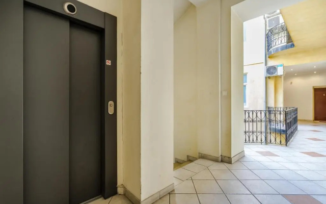 Central Premier Apartment