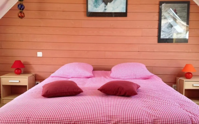 Armor Cottage