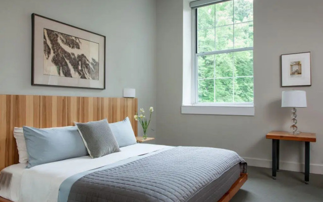 Ledges Hotel