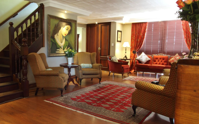 Candlewoods Guesthouse