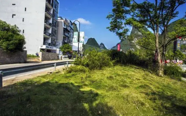 Yangshuo Xitian Yueshan Homestay (Eternal Love Store)