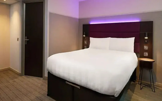 Premier Inn Manchester Airport – Freight Terminal