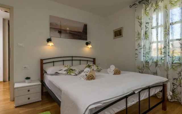 Villa Zelda Comfortable Holiday Residence