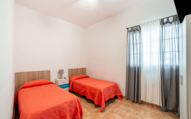 Lovely & Spacious Holiday Home With Private Swimming Pool