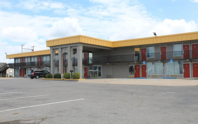 6 Paducah Motel