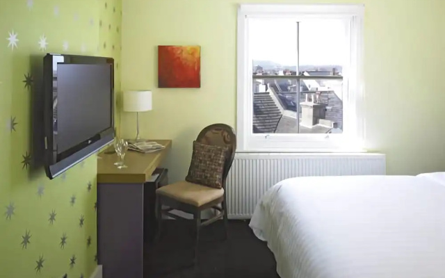 Waterside Boutique Hotel
