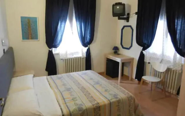 Hotel Paradiso