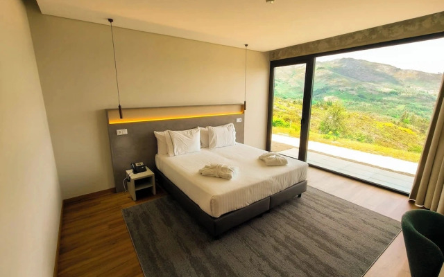 Hotel Mezio National Park