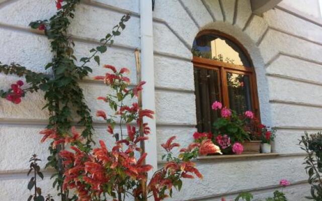 Отель Villa Margarit Албания, Саранда - отзывы, цены и фото номеров - забронировать отель Villa Margarit онлайн вид на фасад