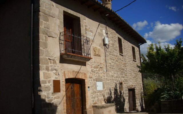 Отель Casa Larriero de Olsón вид на фасад