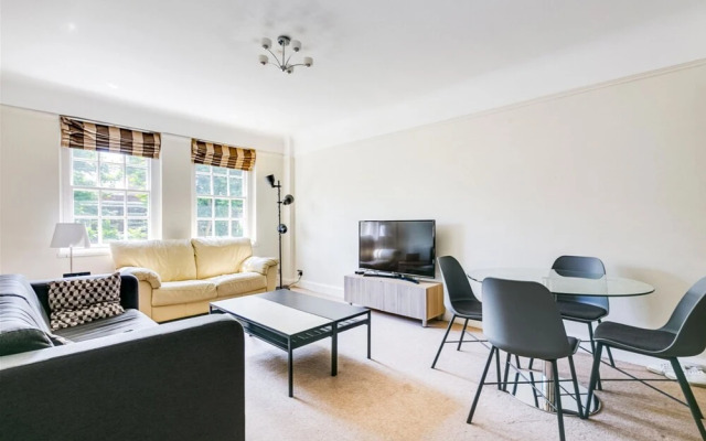 Modern 2 Bedroom South Kensington Flat