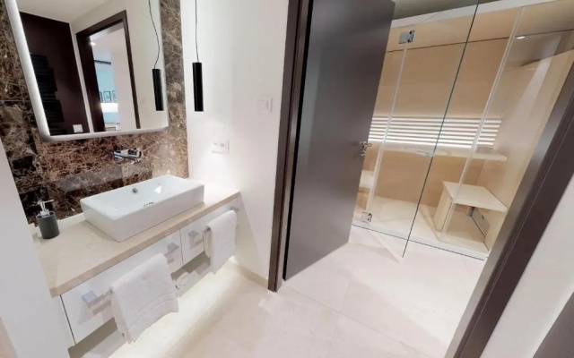 White Pearl Apartment 2.09