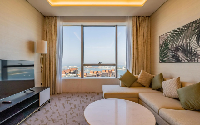Palm Jumeirah- The Palm Tower 1 2205