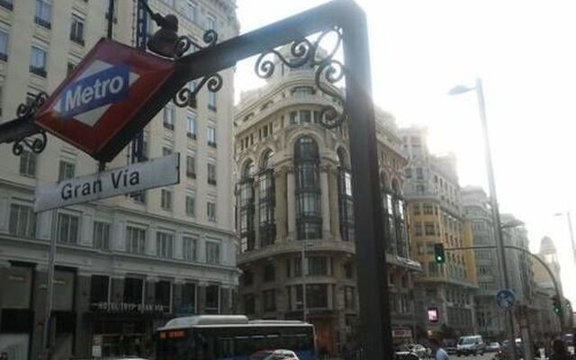 Отель Madrid Center- Fuencarral Pedestrian вид на фасад