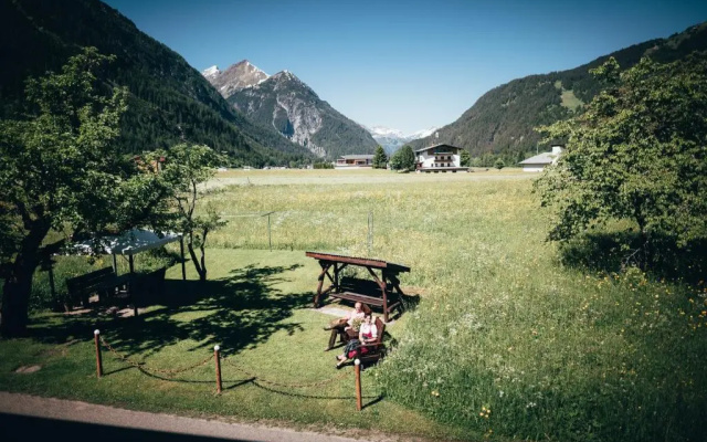 Sennhof Apartments