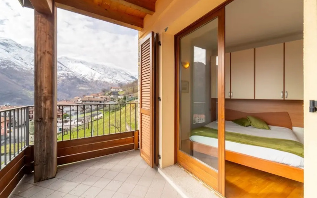 Willow Apartment With Lakeview by Wonderful Italy