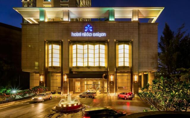 Hotel Nikko Saigon вид на фасад