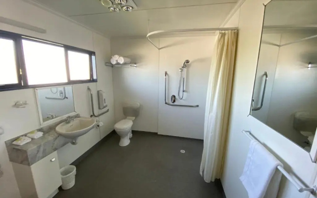 Grove Park Motor Lodge