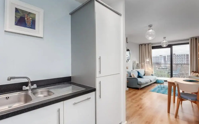 Bright and Stylish Kennington Gem