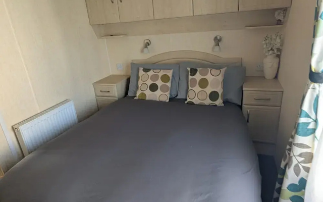 Beachcomber Cabin, Dog Friendly - Anderby Creek