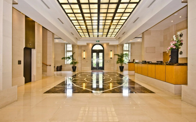 QV Spacious City Apartment - 737