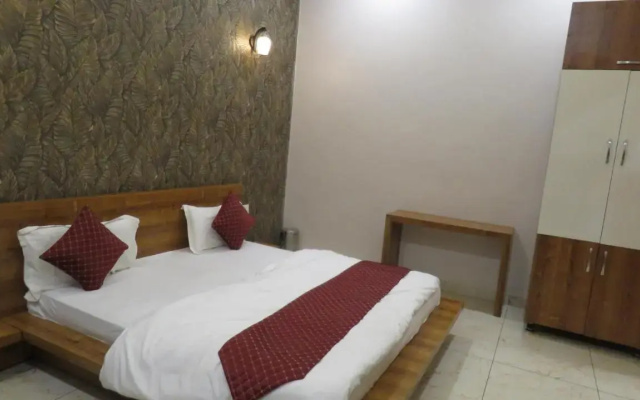 Raja Ji Hotel And Restaurant