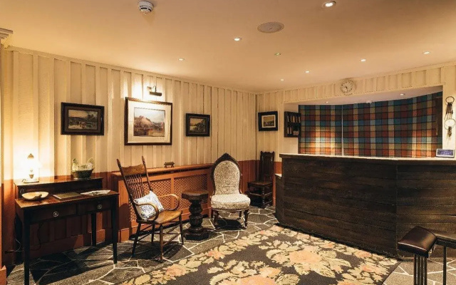The Cluanie Inn