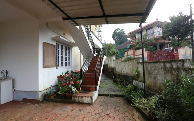 OYO 9156 Home Hill Top 2BHK Near ITI Junction