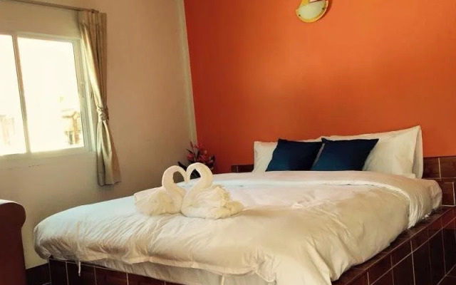 Meesaneh Resort