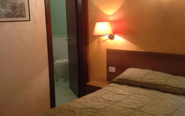 Re Di Roma Rooms