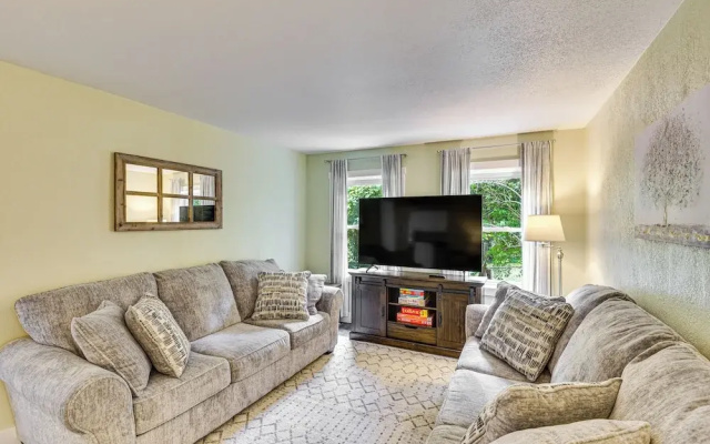 < 1 Mi to Notre Dame: Family-friendly Home!