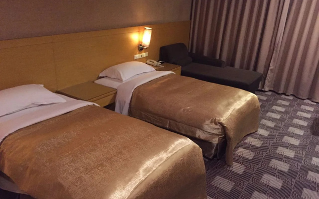 Metropolis Hotel