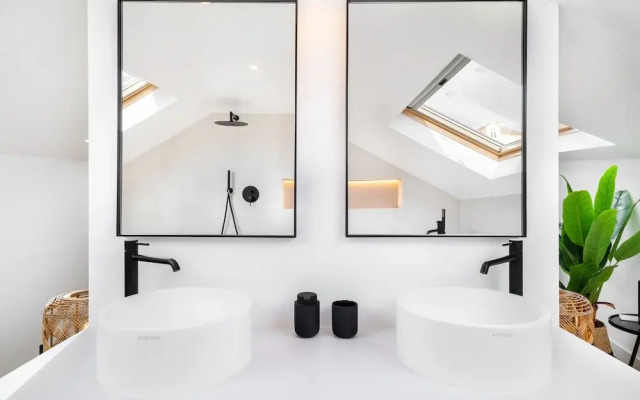 Luxury Duplex Prime Location