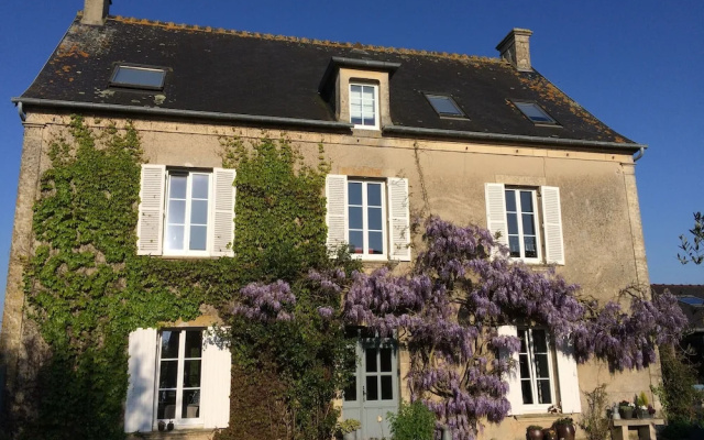 hotelImage