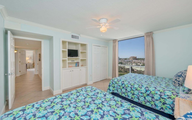 Shoreline Towers 1095 2 Bedroom Condo