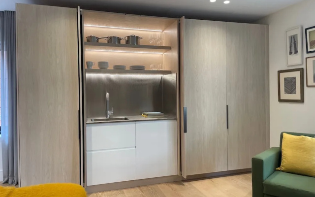 Luxury Suite in Cadogan Square III