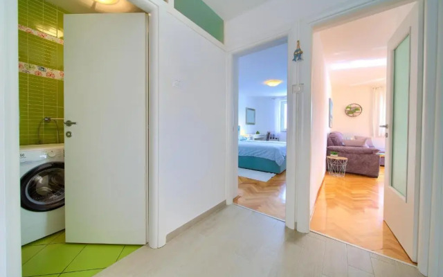 Apartment Frane