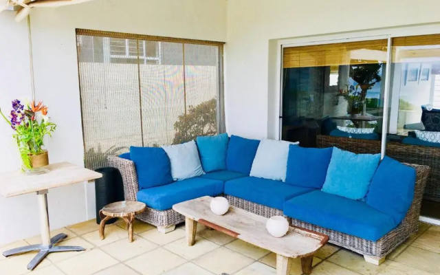 99 Beachyhead Drive, Plett