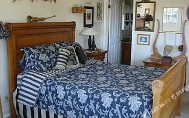 Marina Street Inn