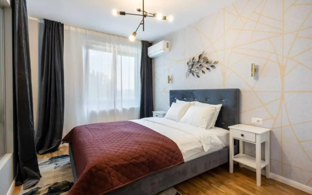 Bright 2BR Flat - Top Location - Amazing Balcony