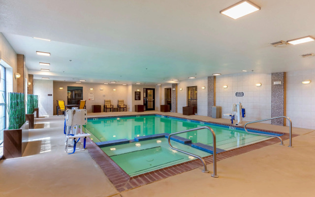 Best Western Plus Red River Inn