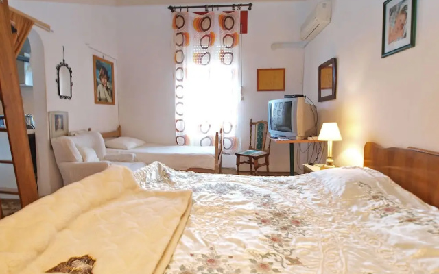Apartment 1050