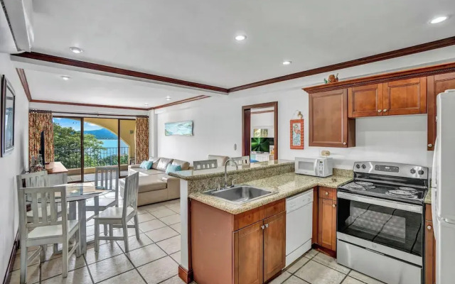 Newly Remodeled Flamingo Condo with Sweeping Ocean Views, Spacious Terrace & Walkable Location