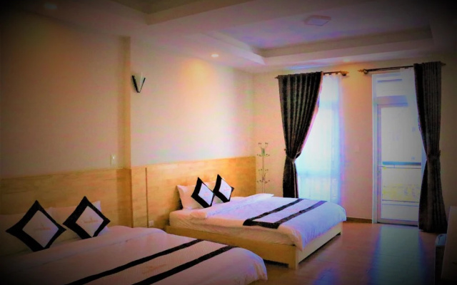 Quang Minh Dalat Hotel
