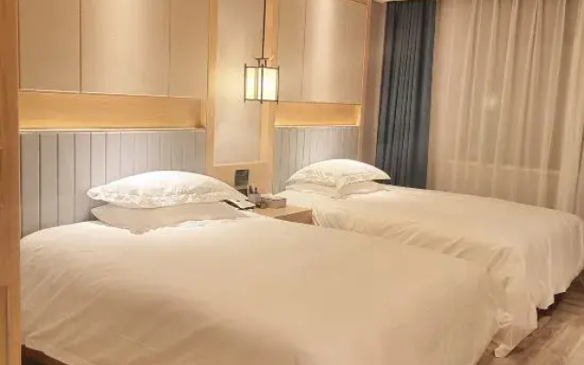 Shiguang Mercure Hotel (Yongkang Baolong Plaza)