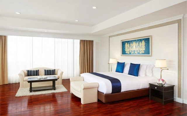 Centre Point Plus Hotel Silom