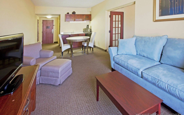 Holiday Inn Express & Suites Sebring by IHG